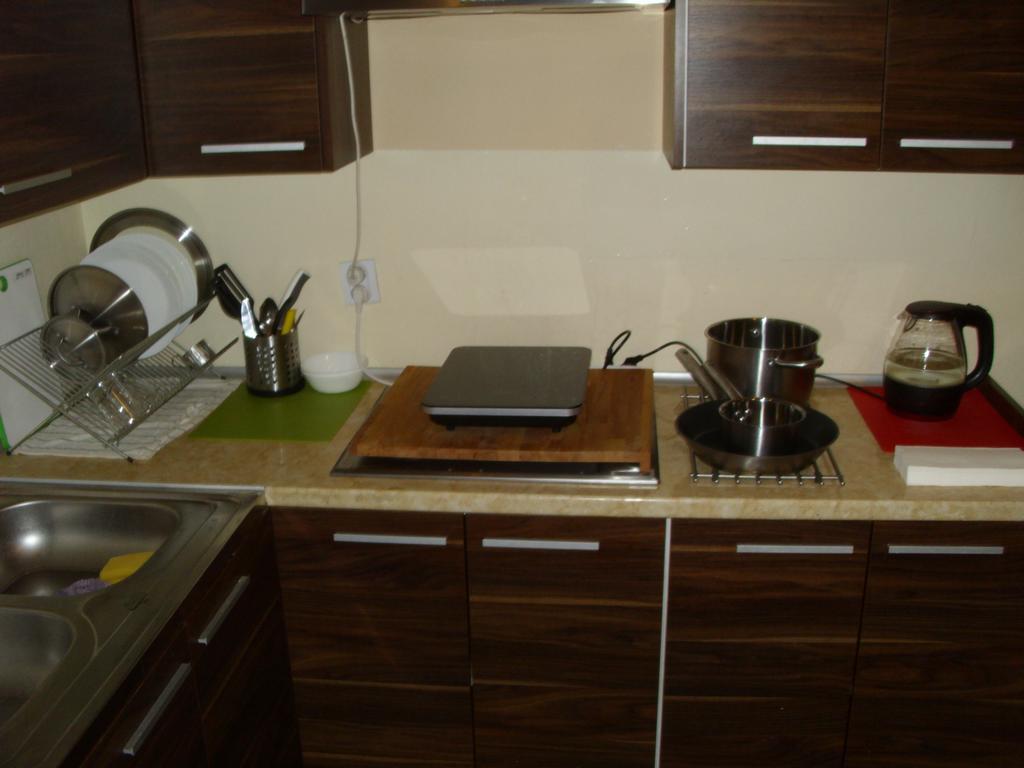 بوزنان Hostel W5 الغرفة الصورة