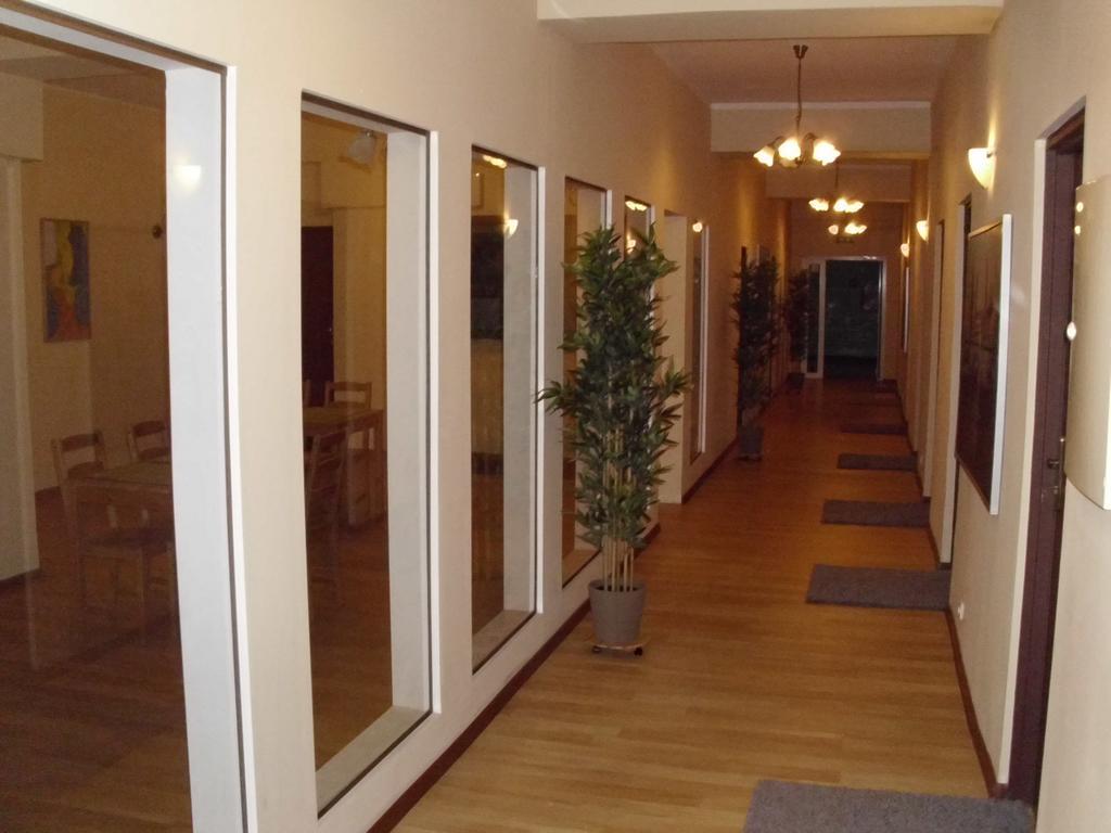 بوزنان Hostel W5 الغرفة الصورة
