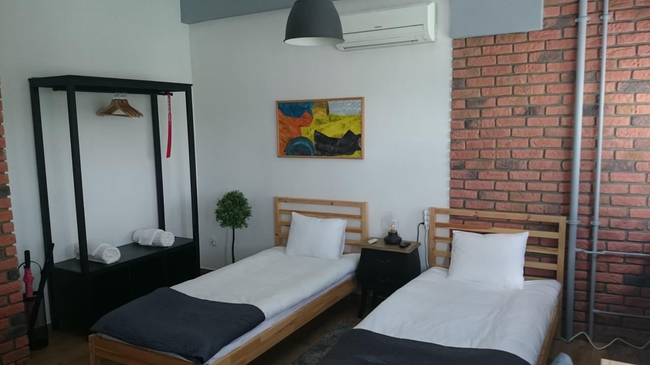 بوزنان Hostel W5 المظهر الخارجي الصورة