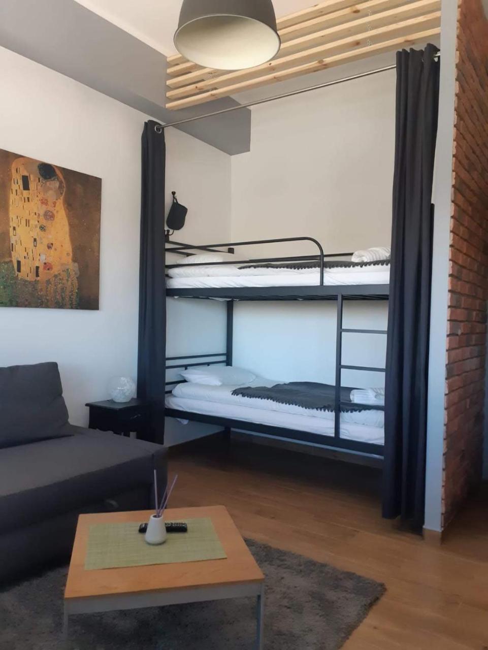 بوزنان Hostel W5 المظهر الخارجي الصورة