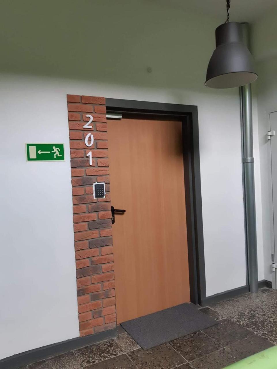 بوزنان Hostel W5 المظهر الخارجي الصورة
