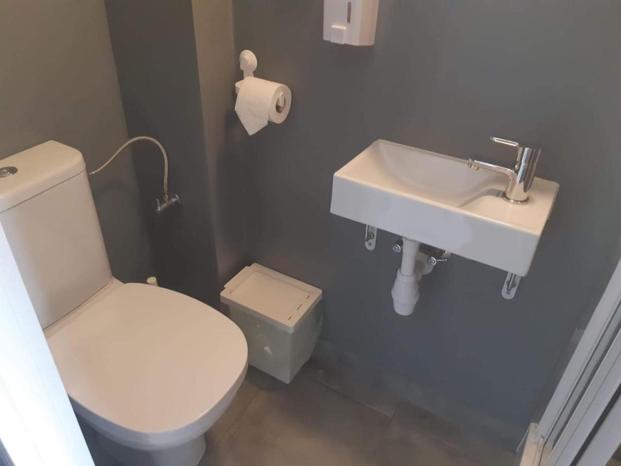 بوزنان Hostel W5 المظهر الخارجي الصورة