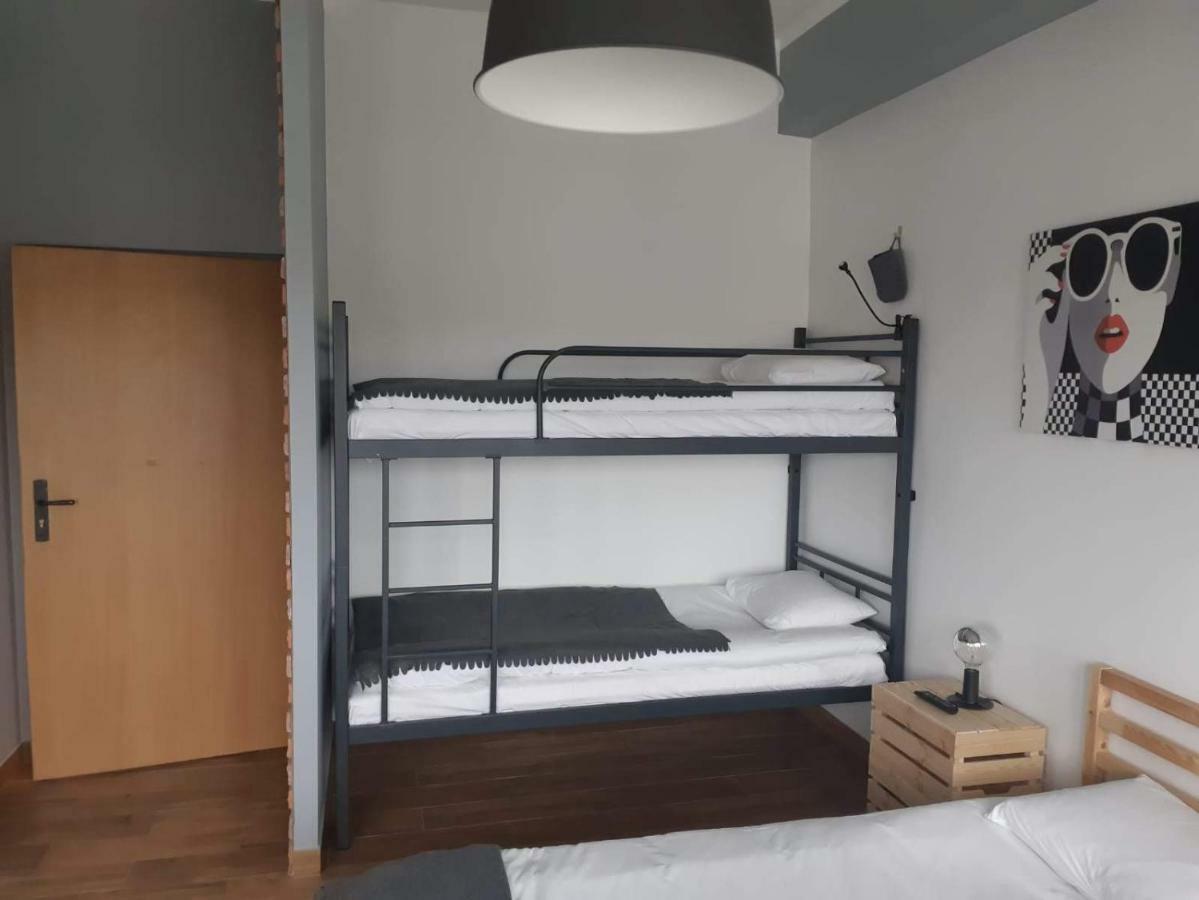 بوزنان Hostel W5 المظهر الخارجي الصورة